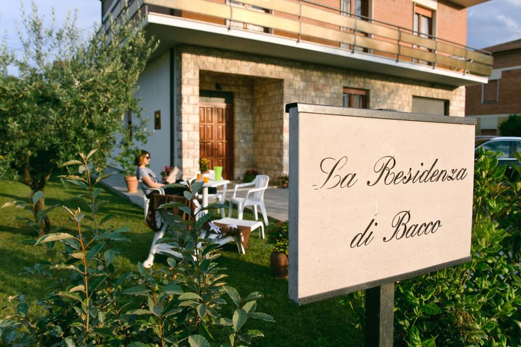 La Residenza Di Bacco Apartman Cannara Kültér fotó