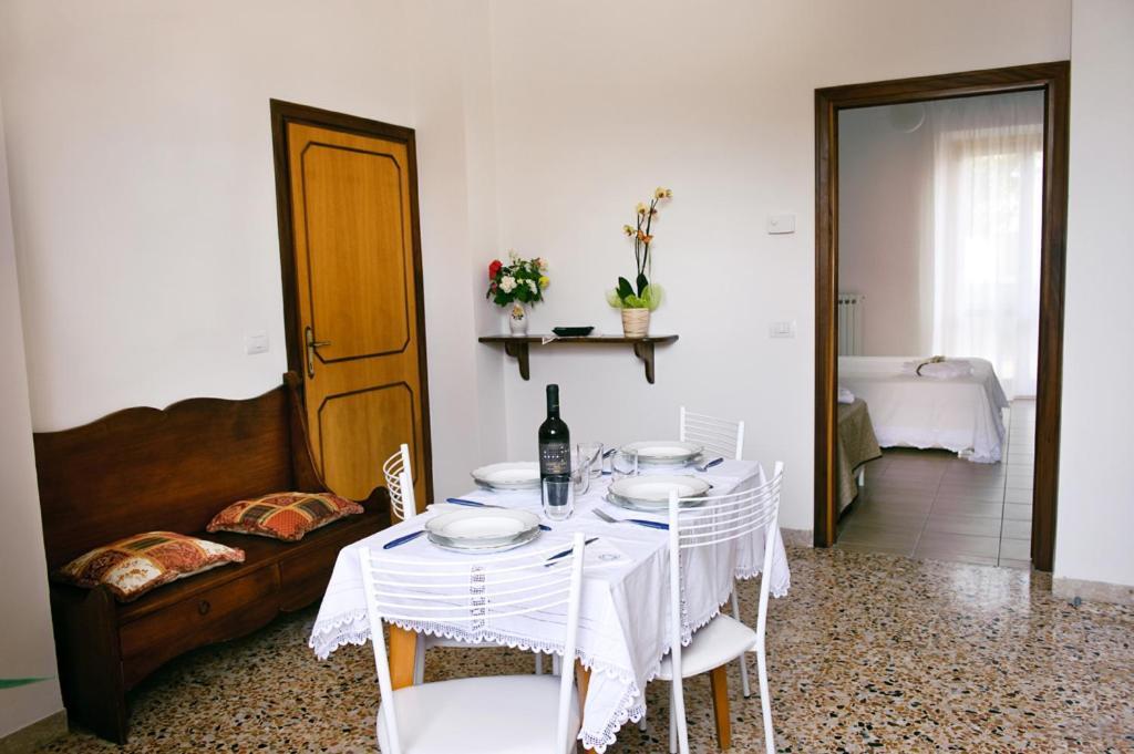 La Residenza Di Bacco Apartman Cannara Kültér fotó